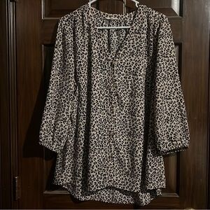 Maurice’s size Plus (1) 3 quarter length dressy top